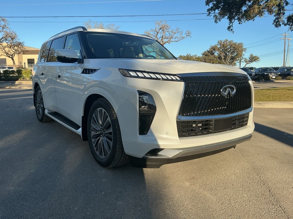 New 2026 INFINITI QX80 LUXE SUV