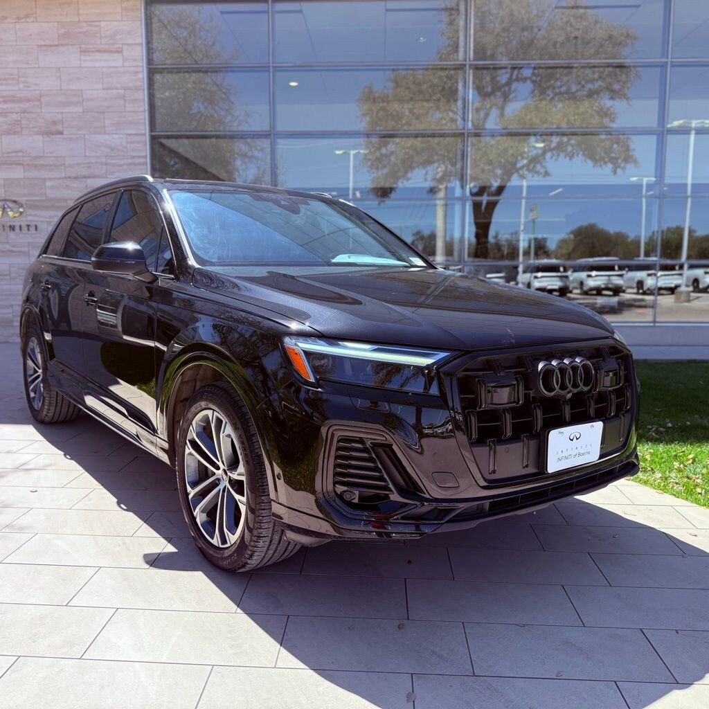 Used 2025 Audi Q7 45 Premium SUV