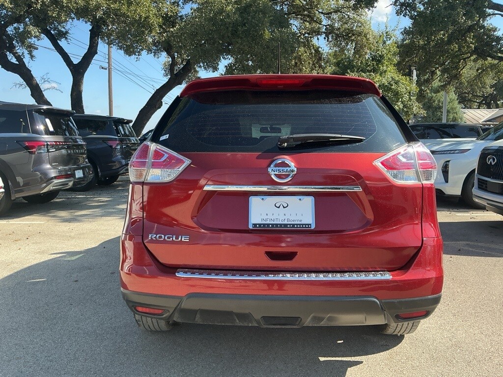 Used 2015 Nissan Rogue S FWD  S