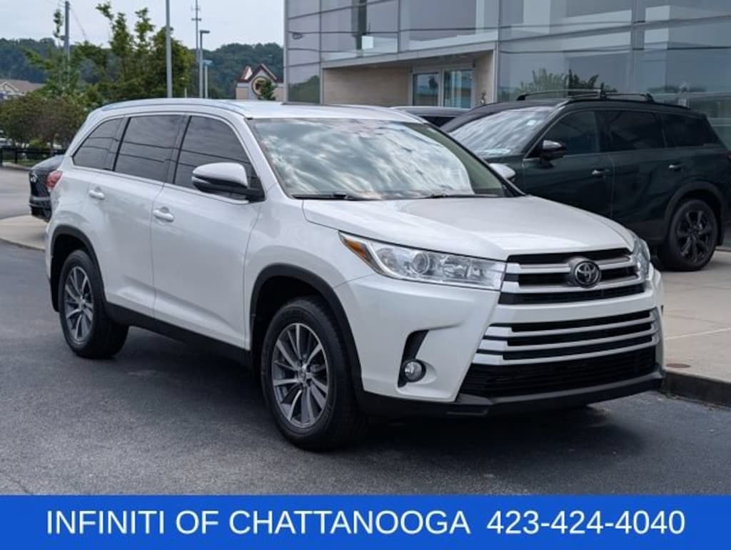 Used 2019 Toyota Highlander XLE V6 SUV