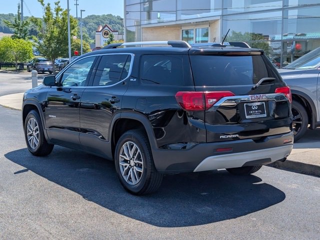 2017 Gmc Acadia SLE photo 3