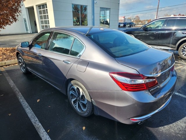 2017 Honda Accord EX-L V6 photo 2