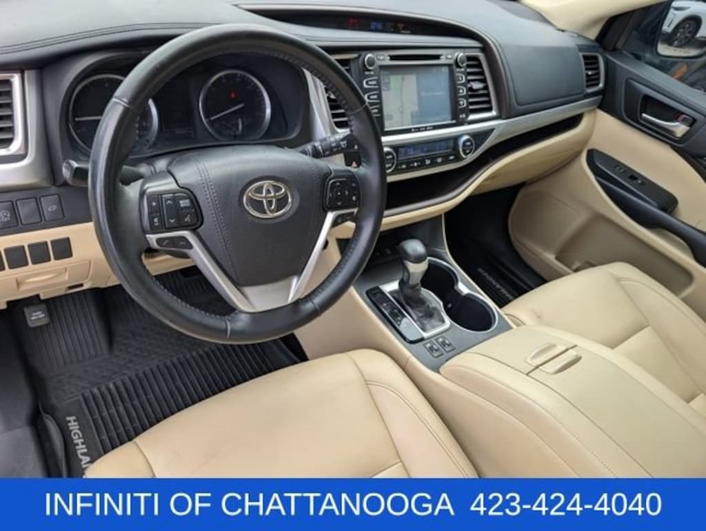 Used 2019 Toyota Highlander XLE V6 SUV