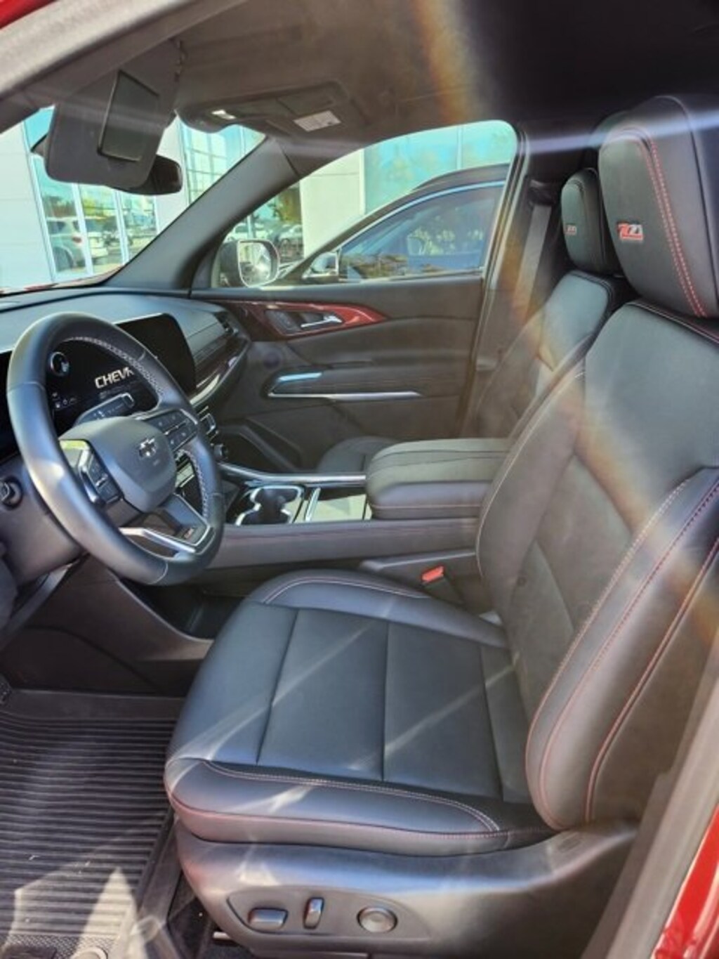 Used 2024 Chevrolet Traverse Z71 SUV