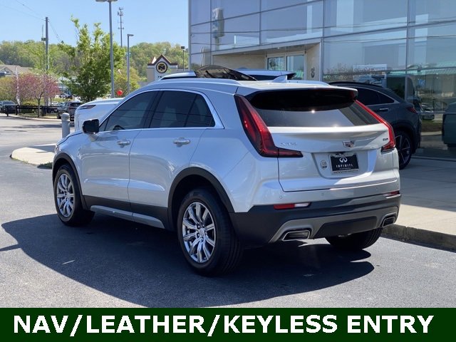 2022 Cadillac XT4 Premium Luxury photo 3
