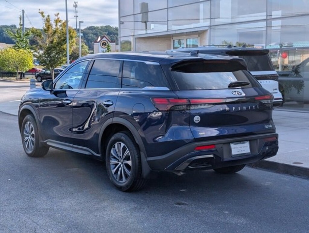 Certified 2025 INFINITI QX60 PURE SUV