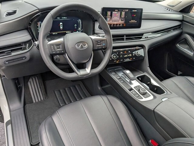 2025 Infiniti QX60 Luxe photo 3