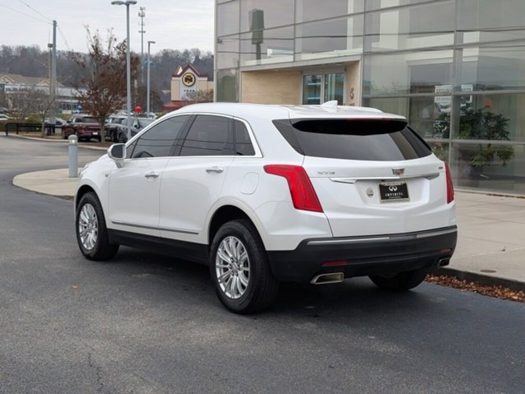 Used 2018 CADILLAC XT5 Base SUV