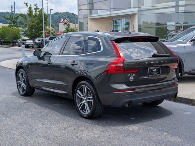 2019 Volvo XC60 T5 Momentum photo 3