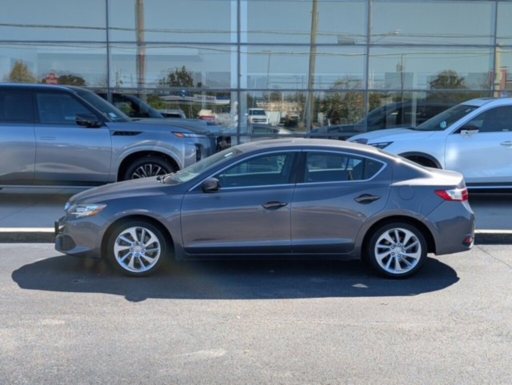 Used 2018 Acura ILX AcuraWatch Plus Sedan