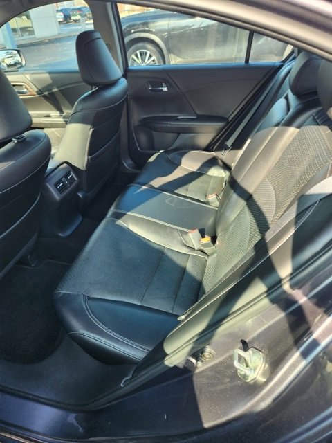 2017 Honda Accord EX-L V6 photo 4