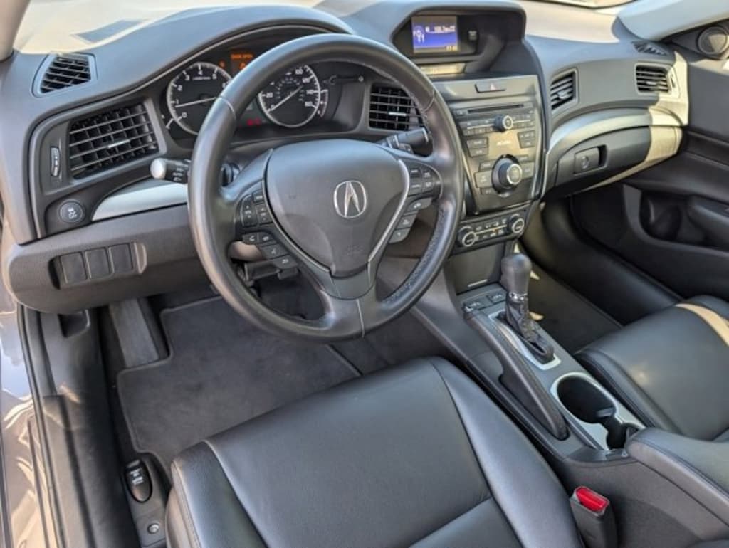 Used 2018 Acura ILX AcuraWatch Plus Sedan