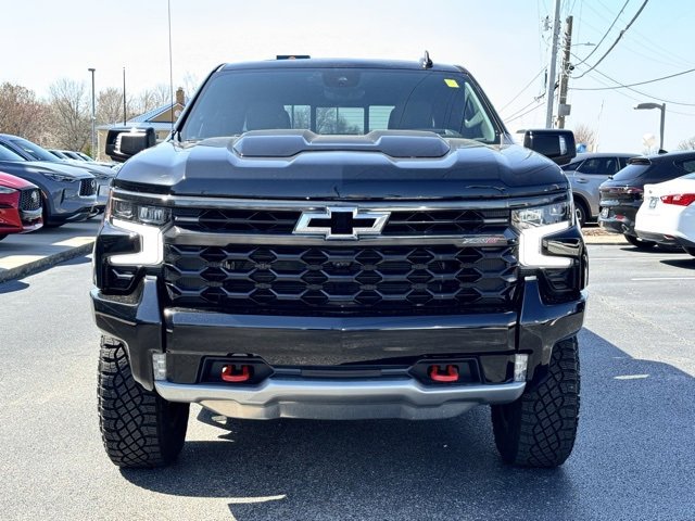 2024 Chevrolet Silverado 1500 ZR2 photo 2