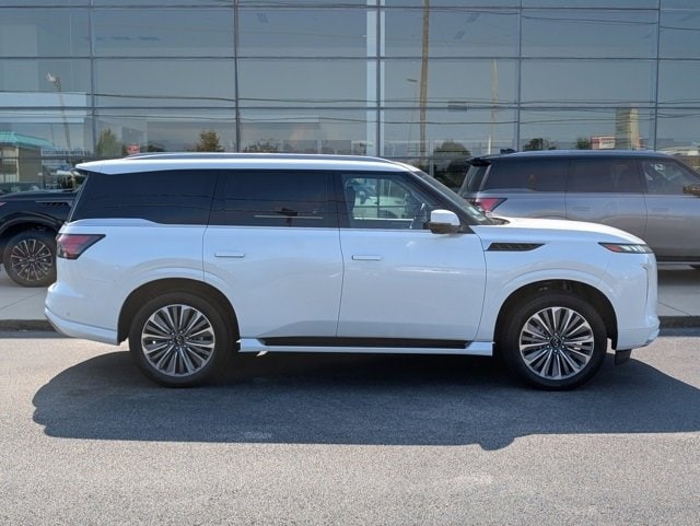 2025 INFINITI QX80 Sensory 4WD - Photo 8