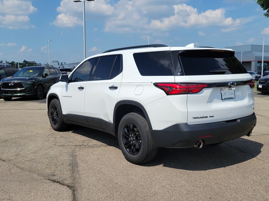 Used 2023 Chevrolet Traverse LT Cloth w/1LT SUV