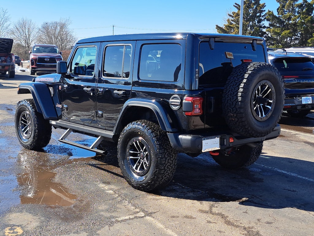 Used 2025 Jeep Wrangler Rubicon SUV