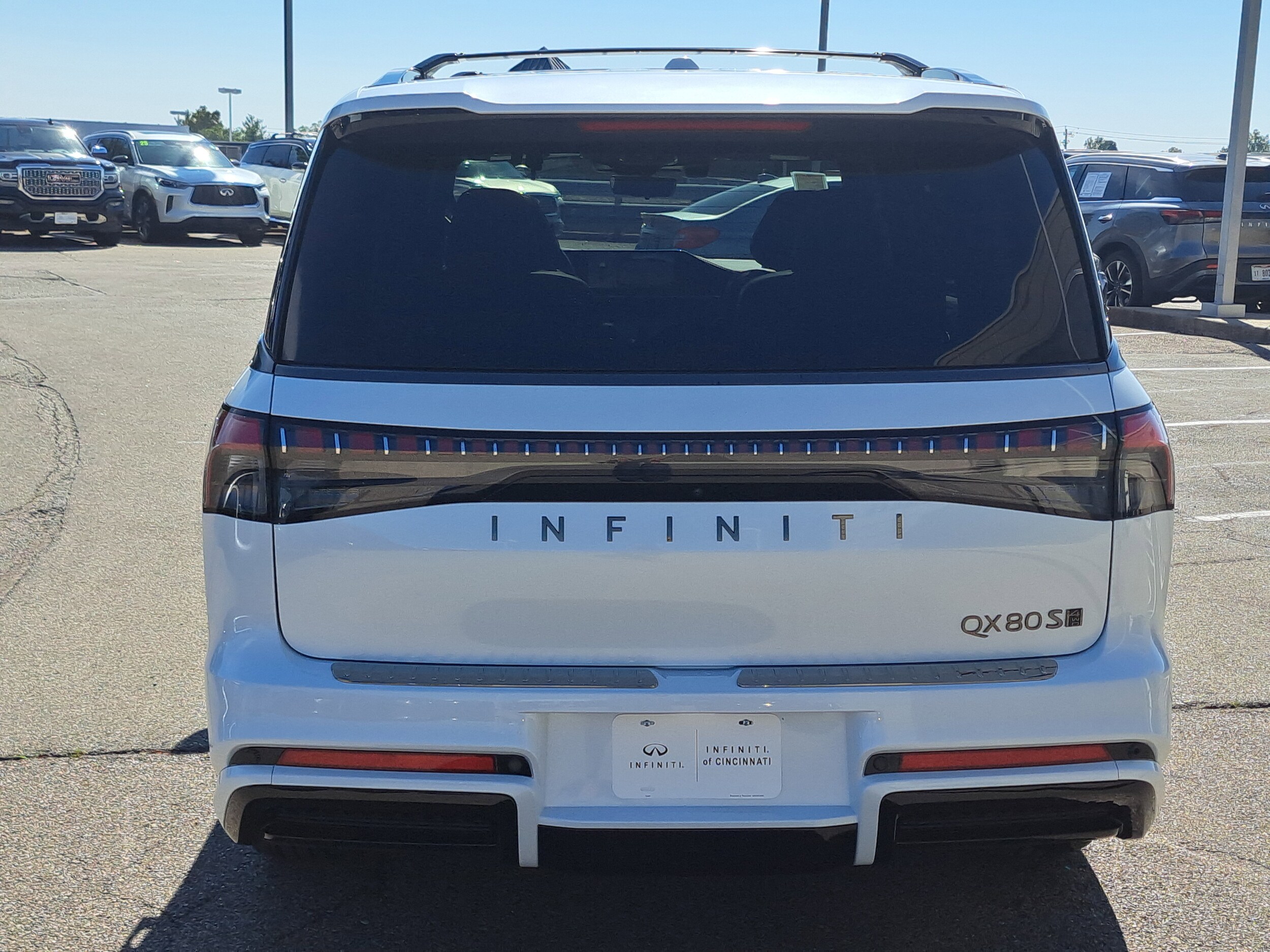 2026 Infiniti QX80 Sensory photo 3
