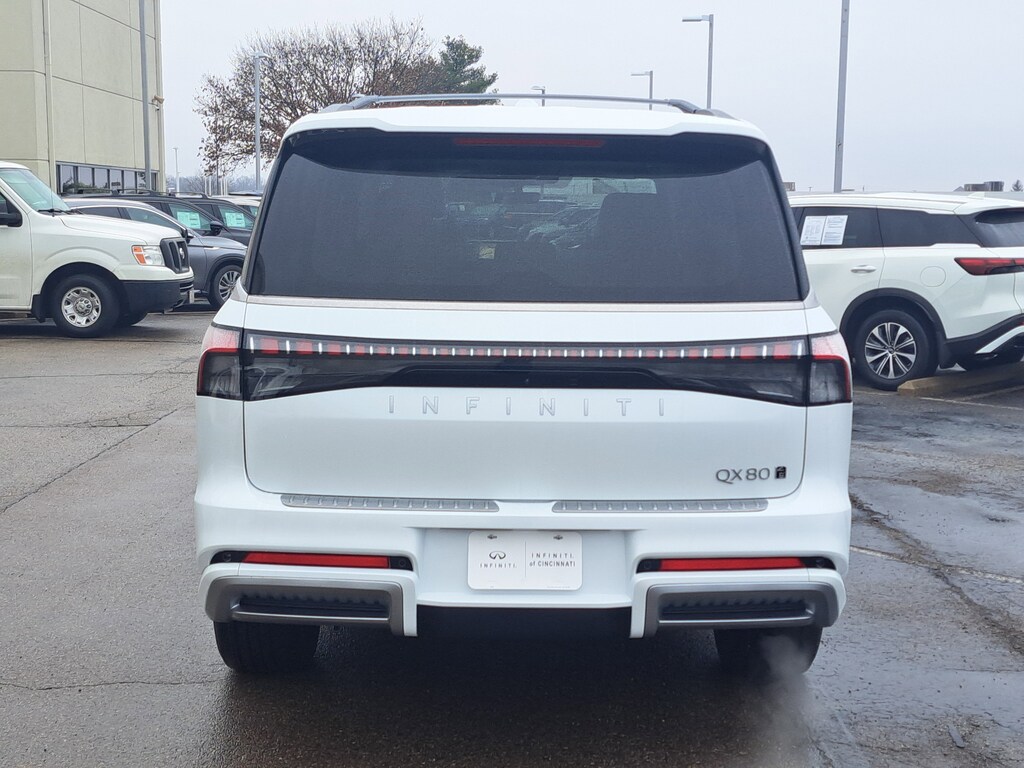 New 2026 INFINITI QX80 LUXE SUV