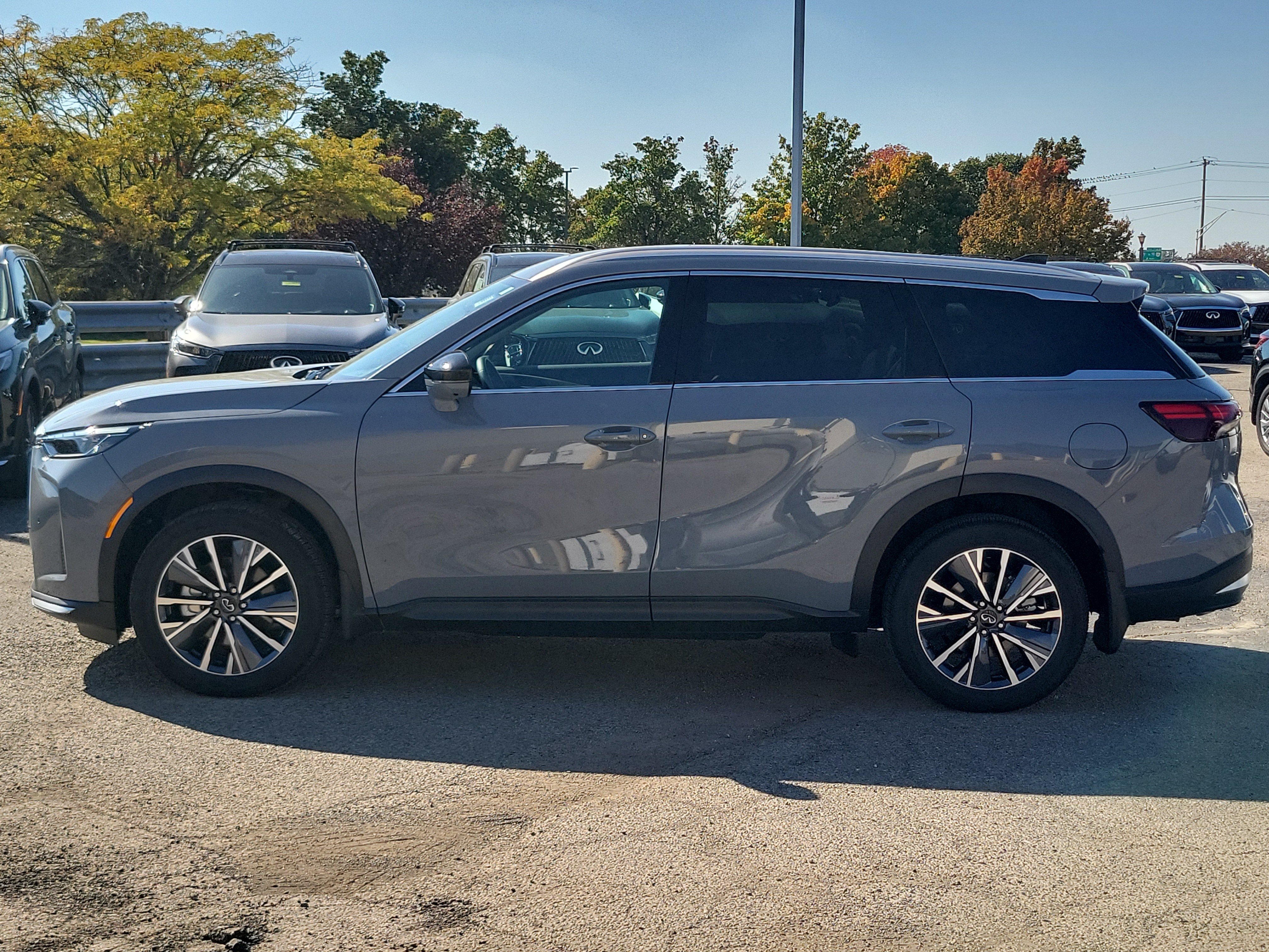 Certified 2027 INFINITI QX60 LUXE SUV