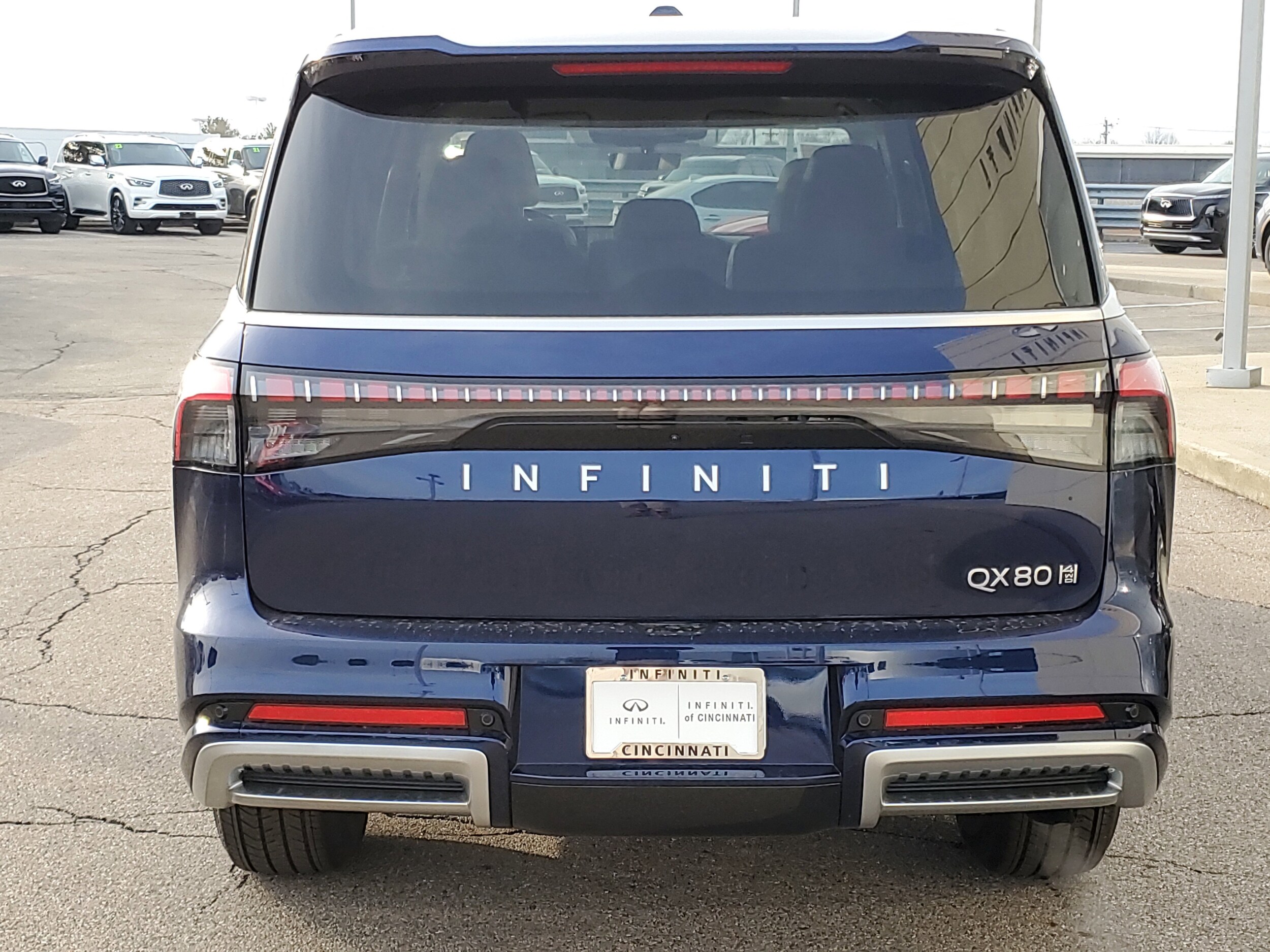 2025 Infiniti QX80 Pure photo 3