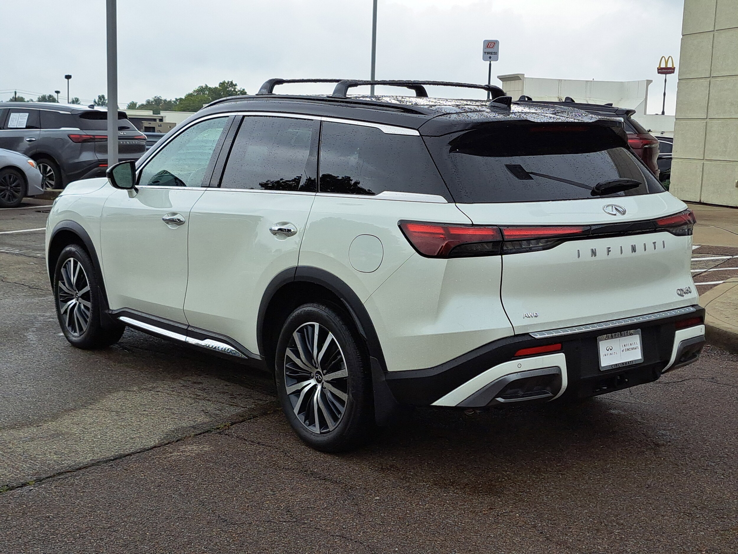 2025 Infiniti QX60 Autograph photo 3