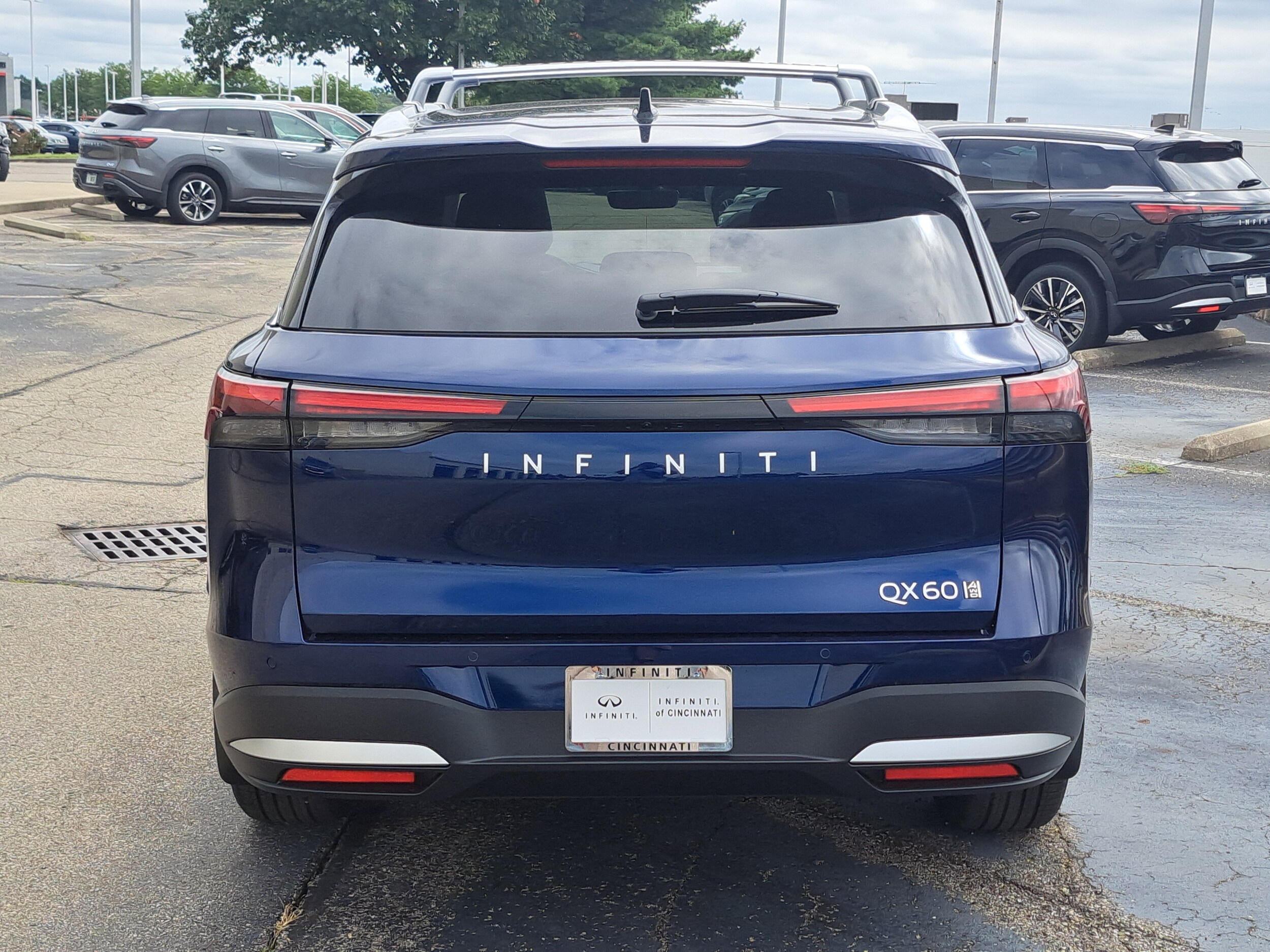 2026 Infiniti QX60 Luxe photo 3