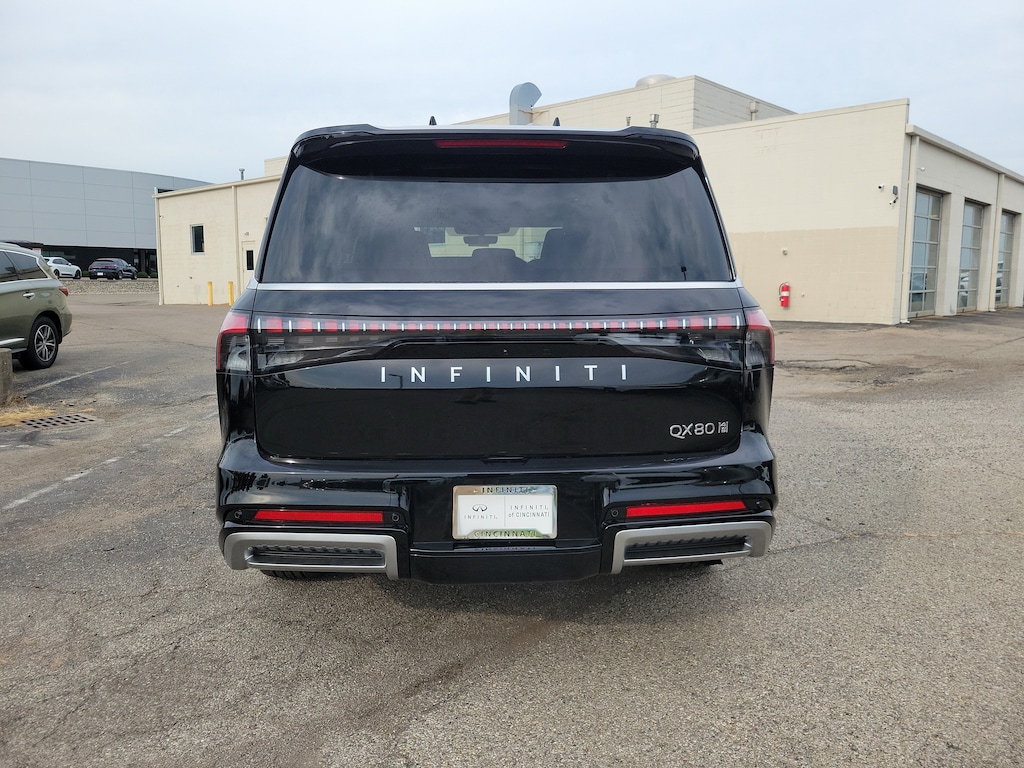New 2027 INFINITI QX80 LUXE SUV