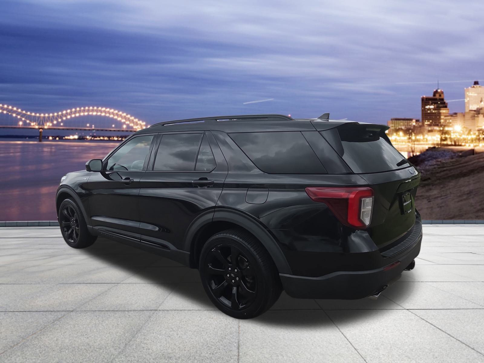 2022 Ford Explorer ST-Line photo 3