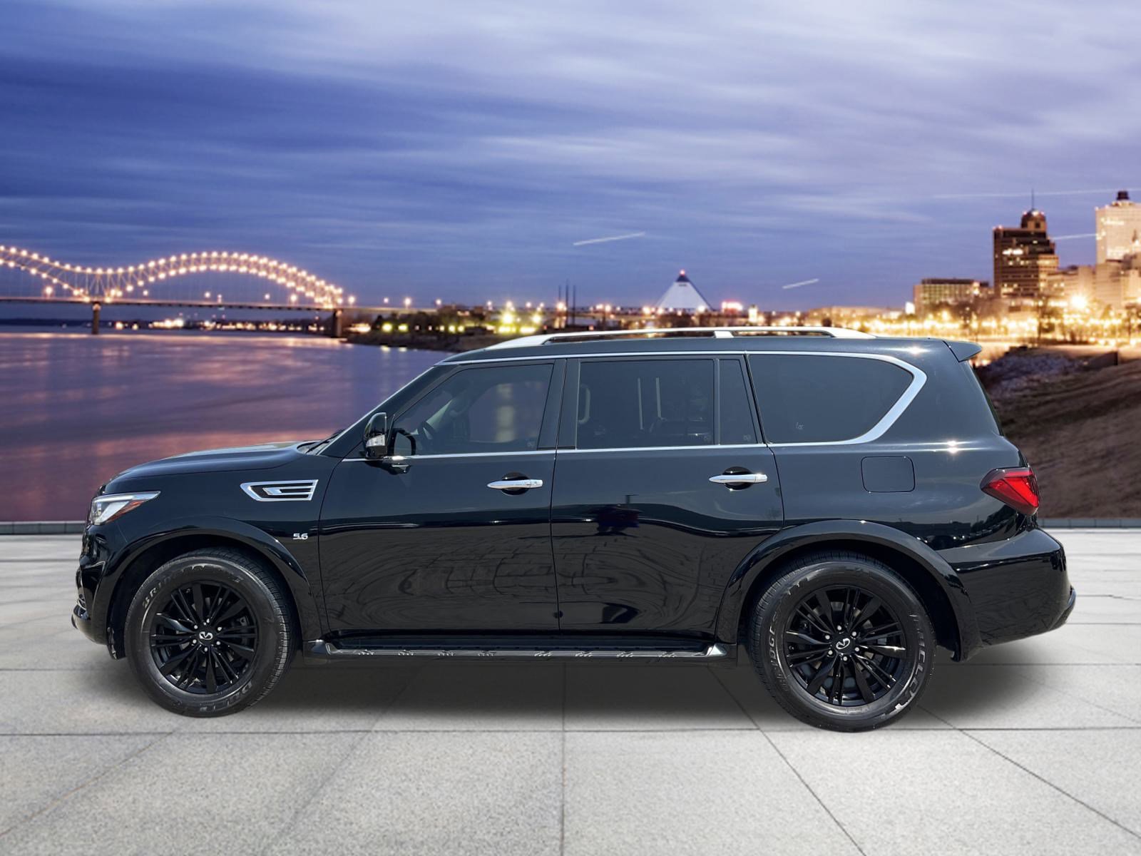 2020 Infiniti QX80 Luxe photo 2