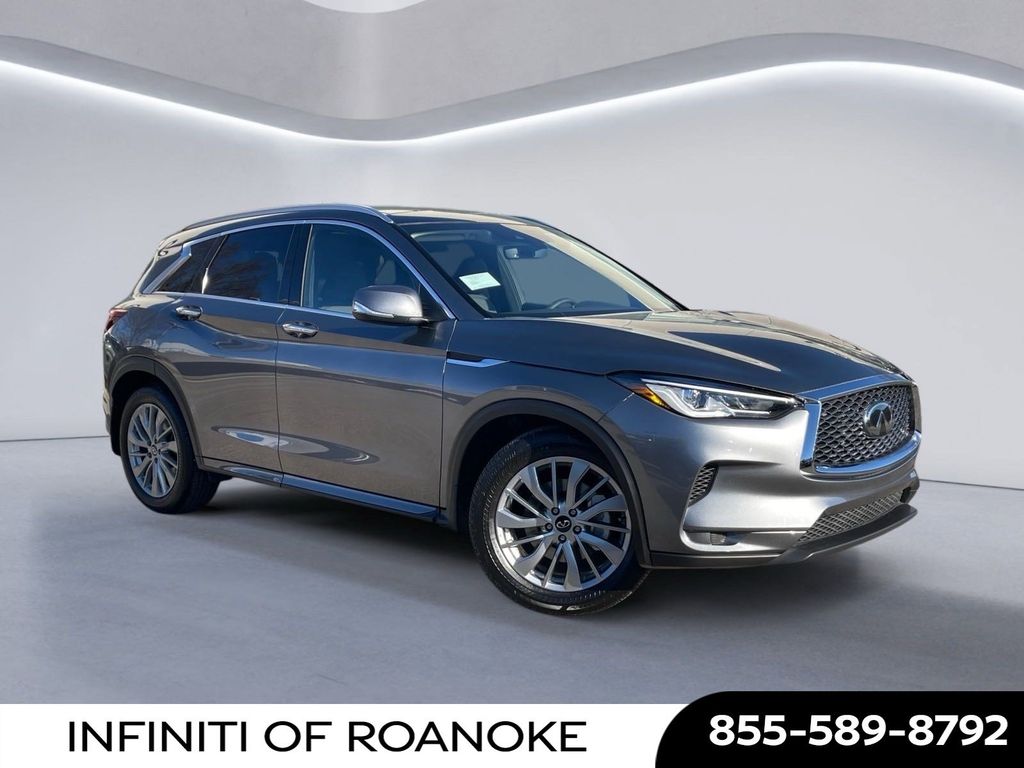 2025 INFINITI QX50 LUXE