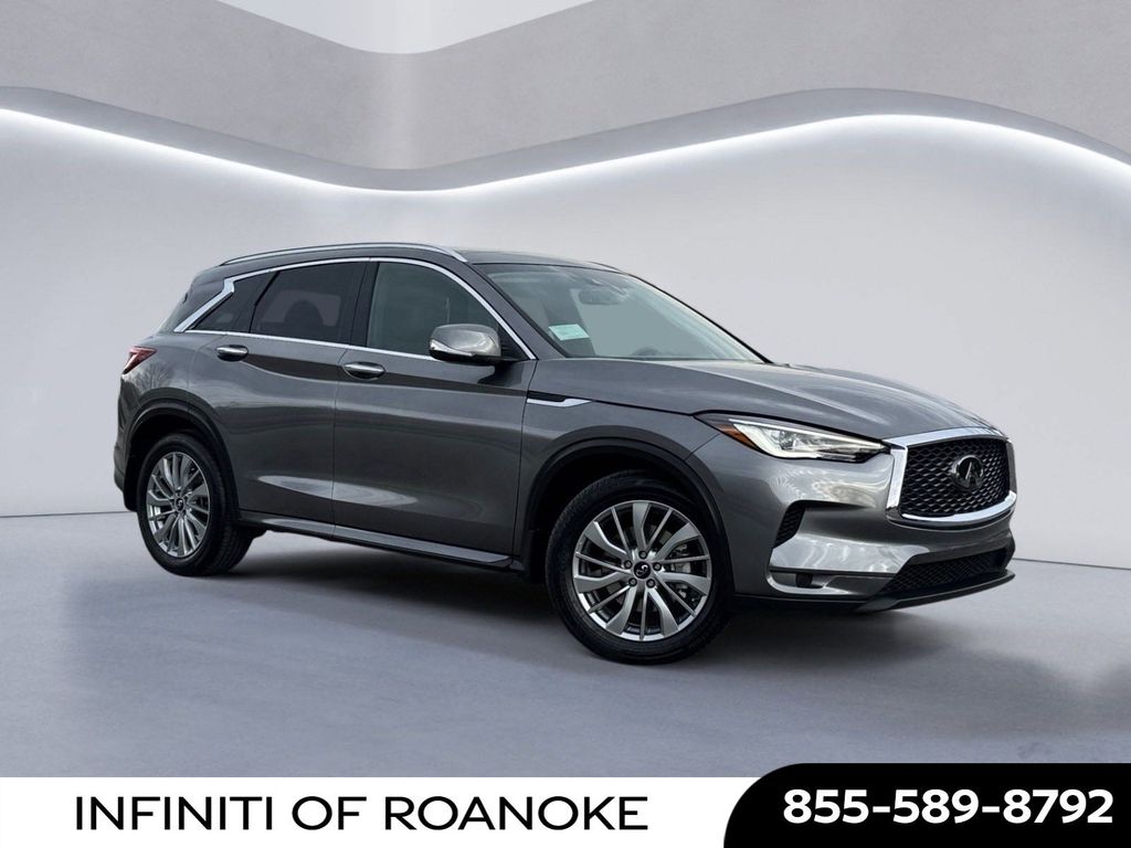 2025 INFINITI QX50 LUXE