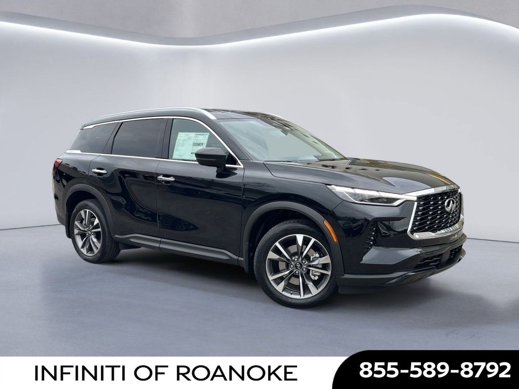2025 INFINITI QX60 LUXE