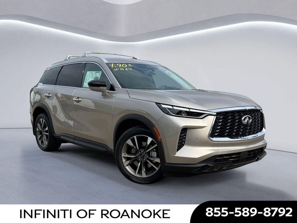 2025 INFINITI QX60 LUXE