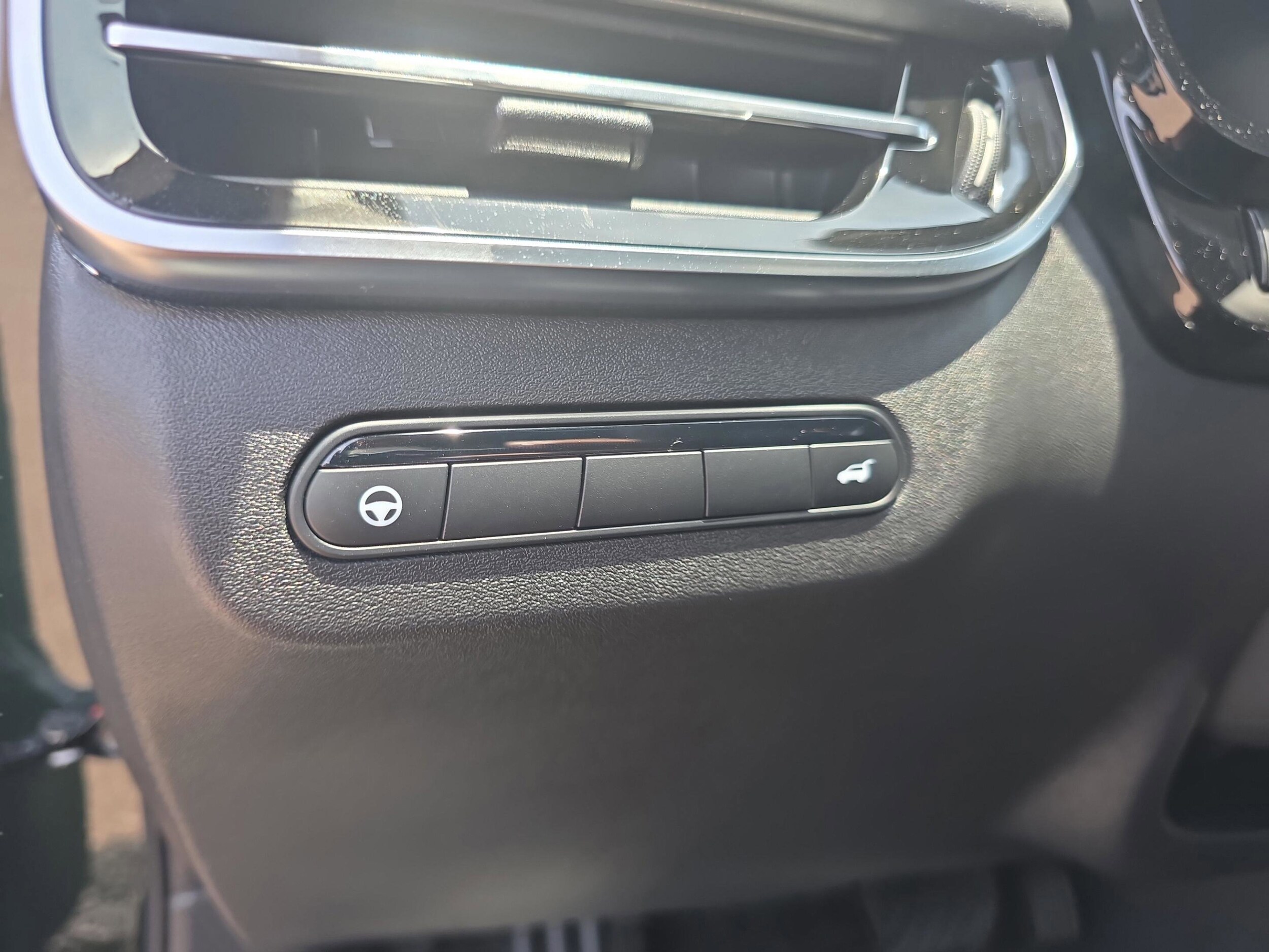 2027 INFINITI QX60 LUXE - Photo 28