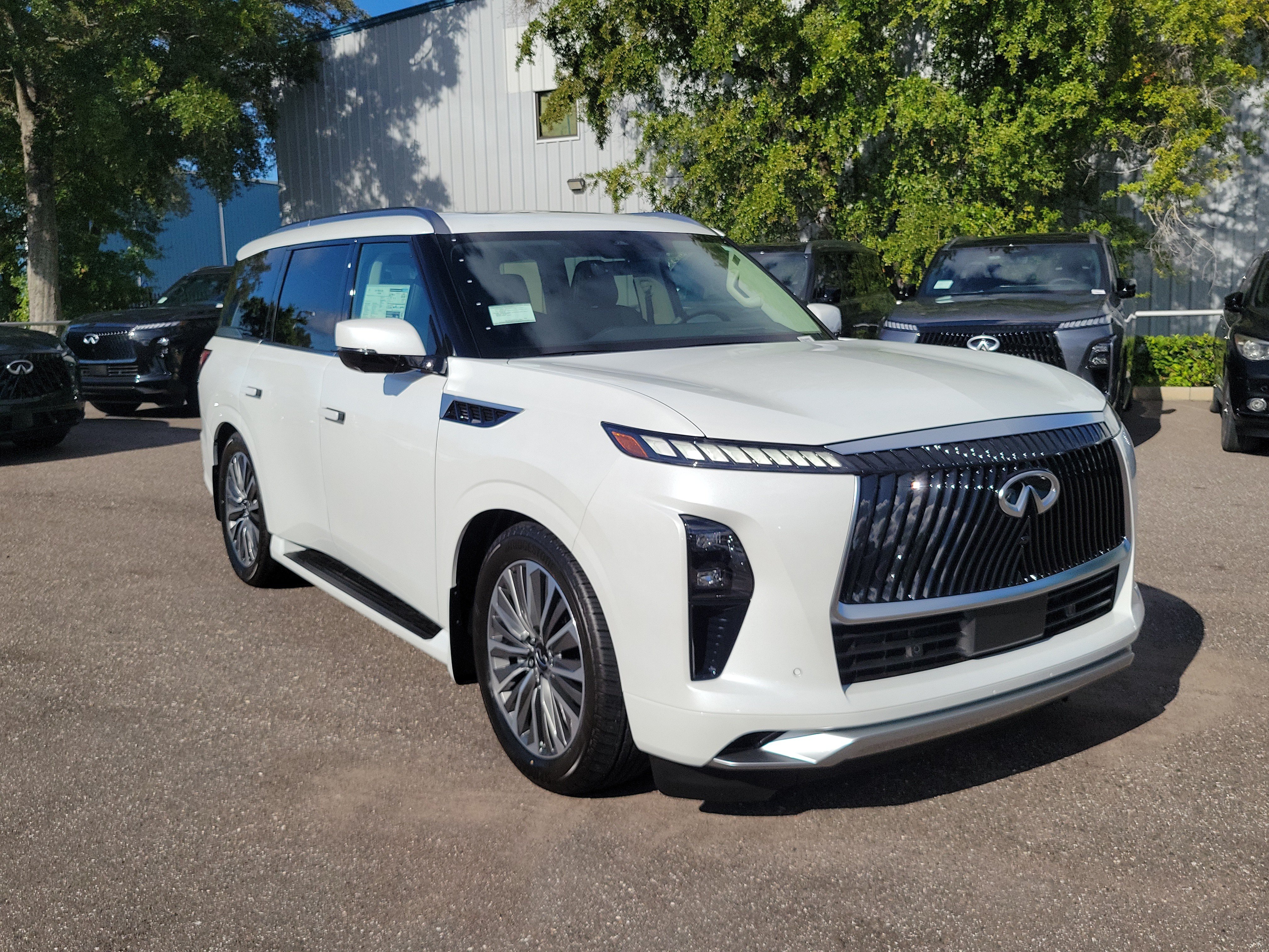 New 2027 INFINITI QX80 LUXE SUV