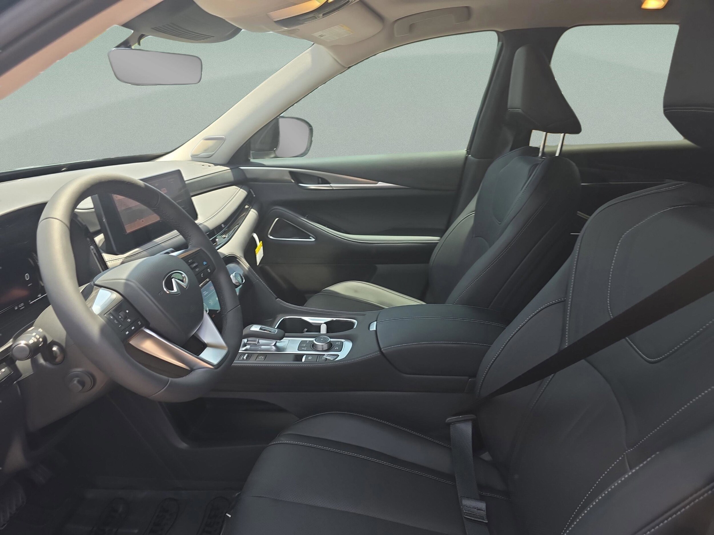 2027 INFINITI QX60 LUXE - Photo 15