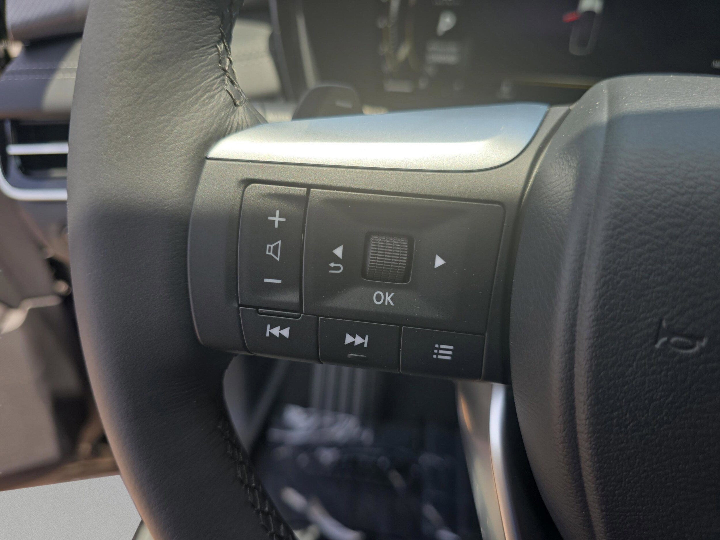 2027 INFINITI QX60 LUXE - Photo 26