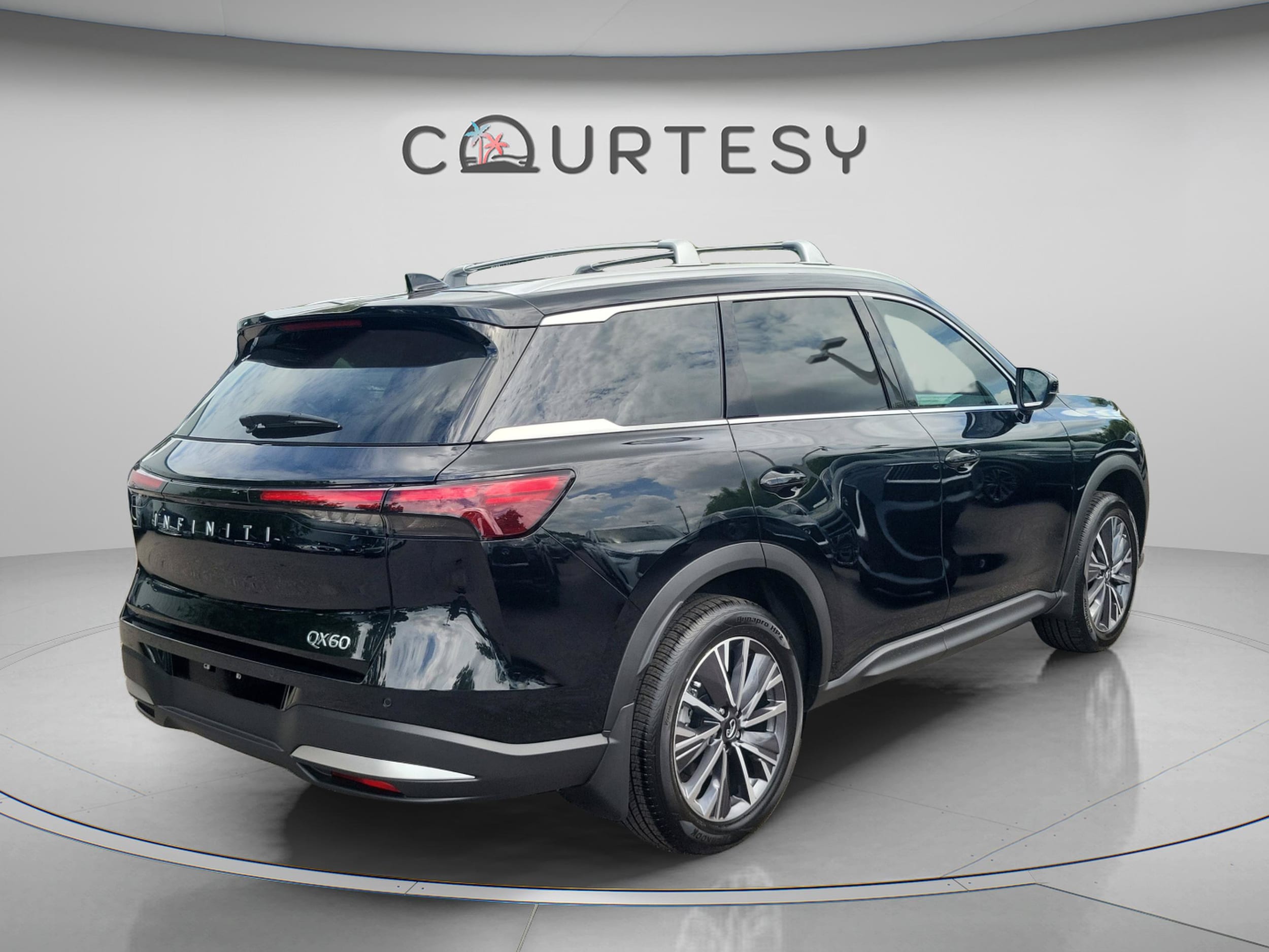 2027 INFINITI QX60 LUXE - Photo 4