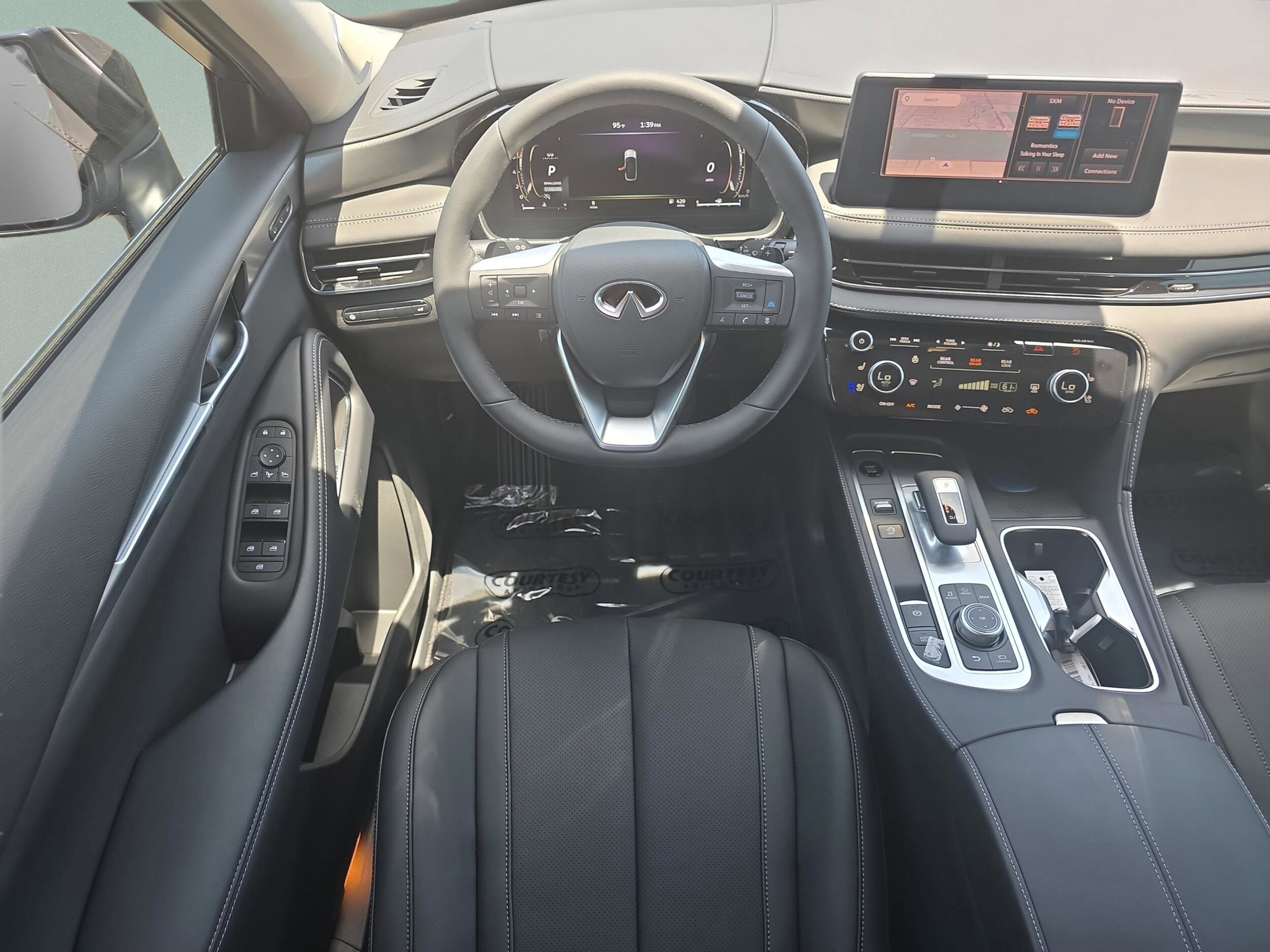 2027 INFINITI QX60 LUXE - Photo 10