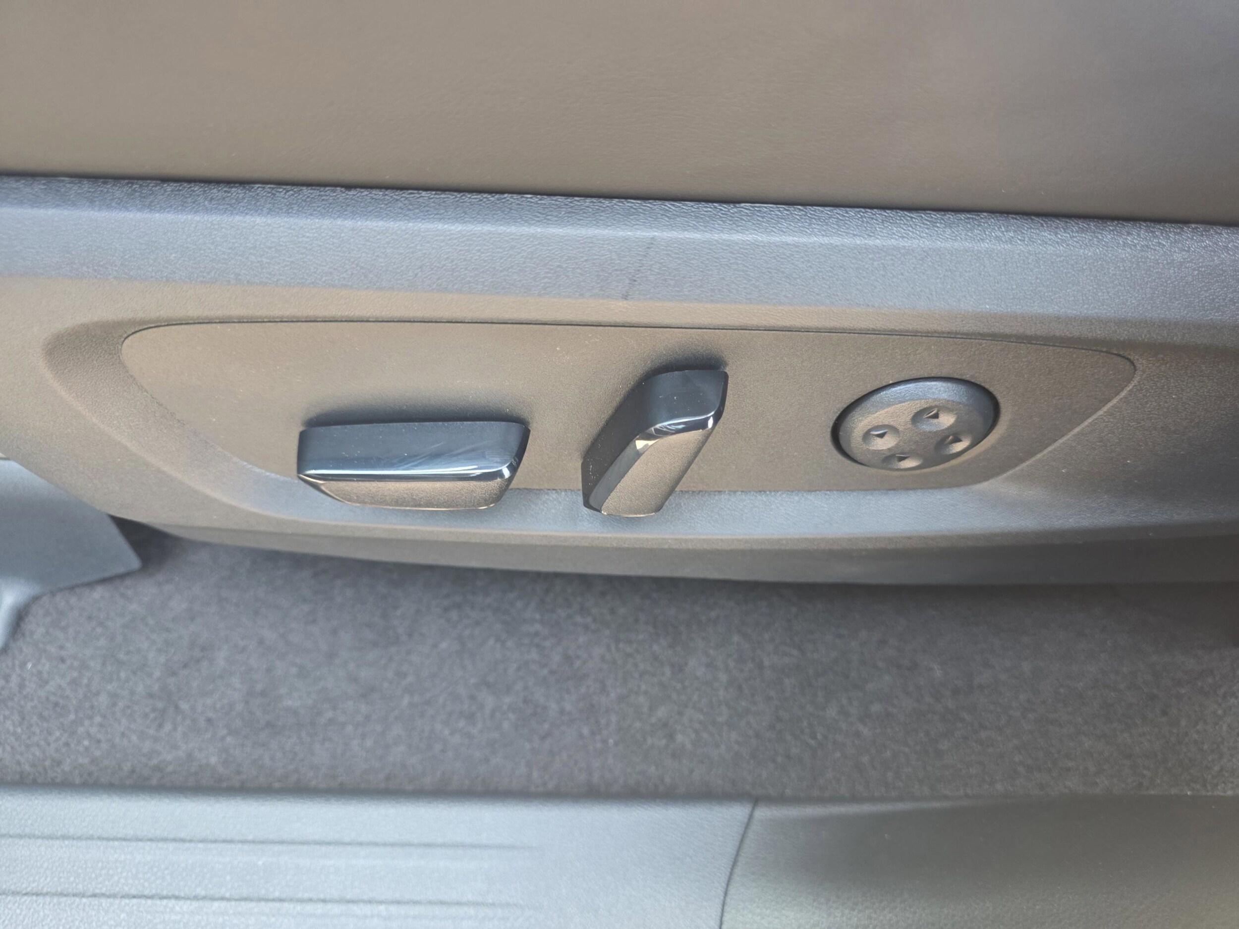 2027 INFINITI QX60 LUXE - Photo 14