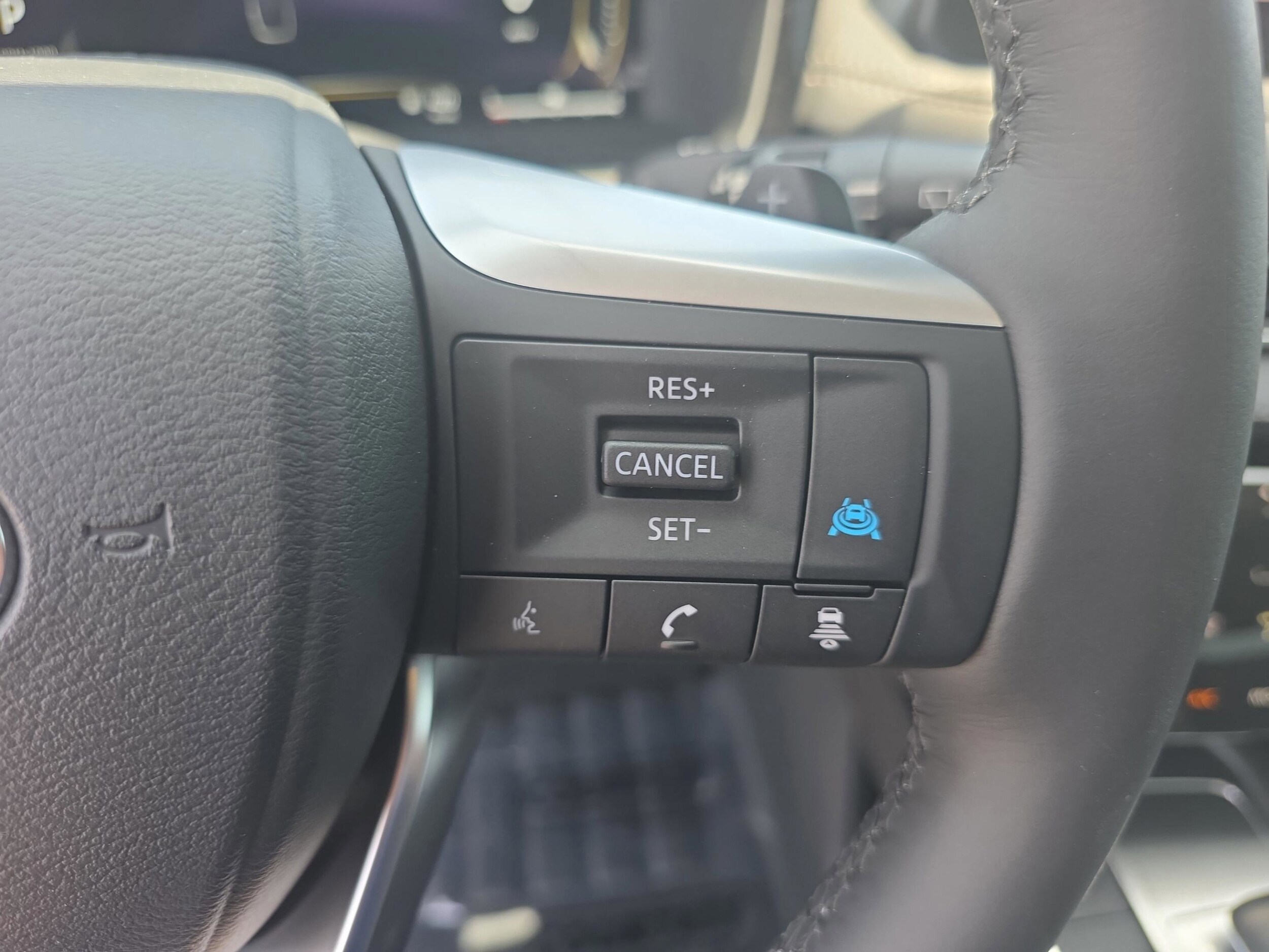 2027 INFINITI QX60 LUXE - Photo 27