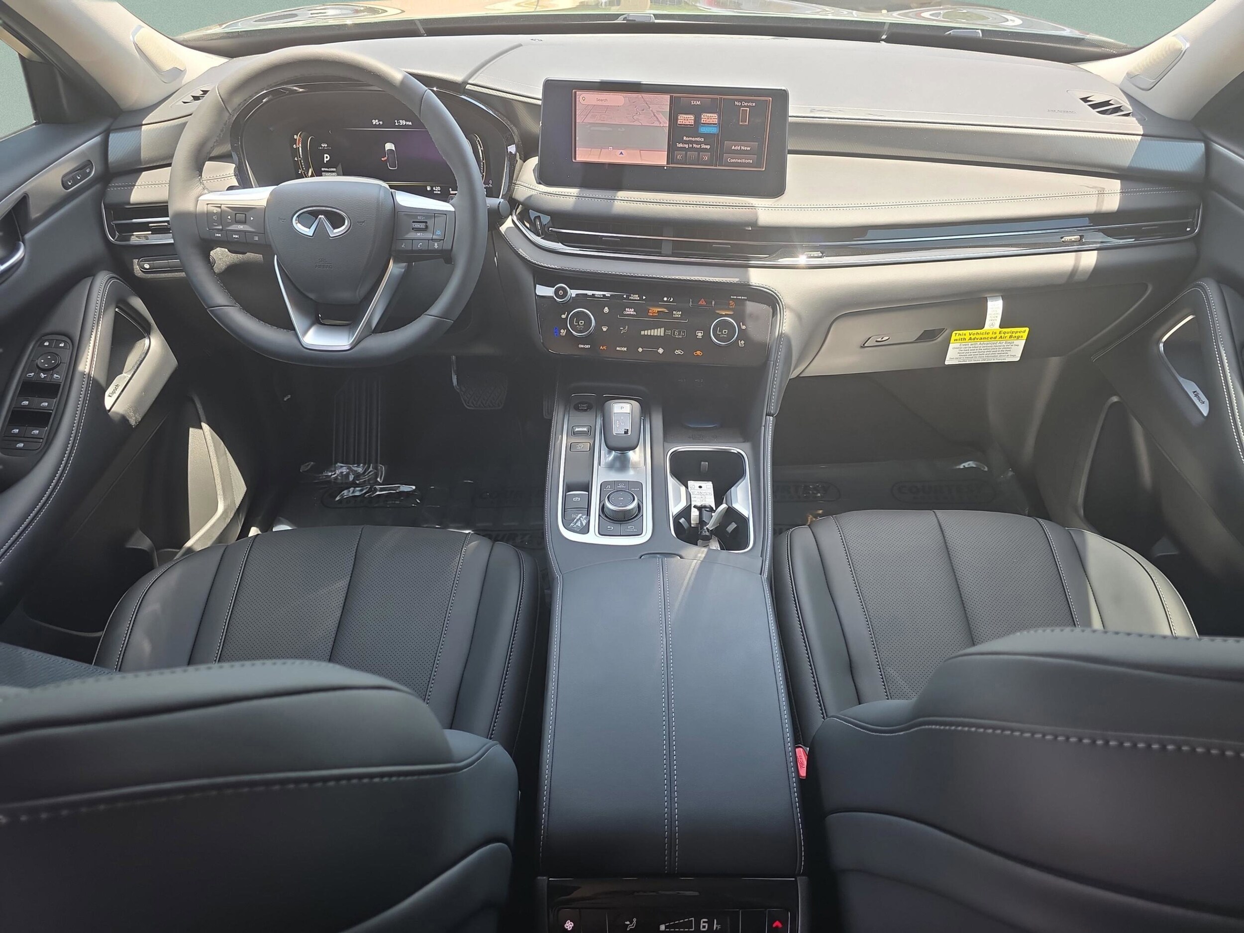 2027 INFINITI QX60 LUXE - Photo 9
