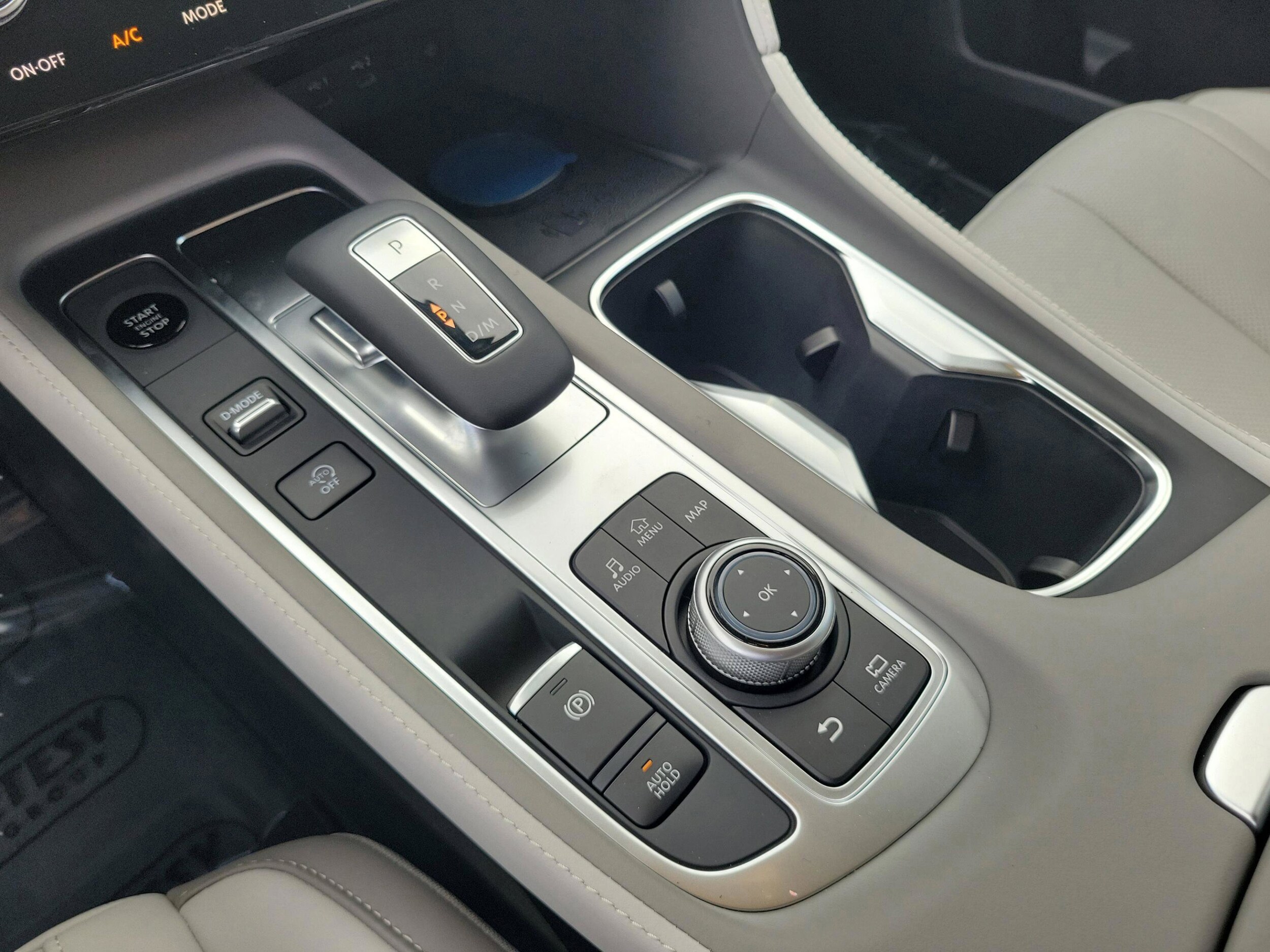 2027 INFINITI QX60 LUXE - Photo 18