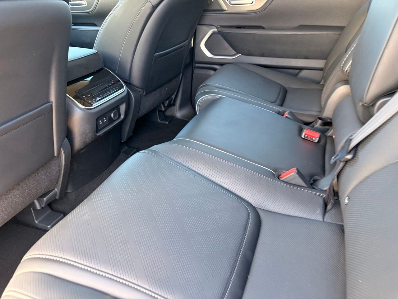 2026 INFINITI QX80 Luxe - Photo 15