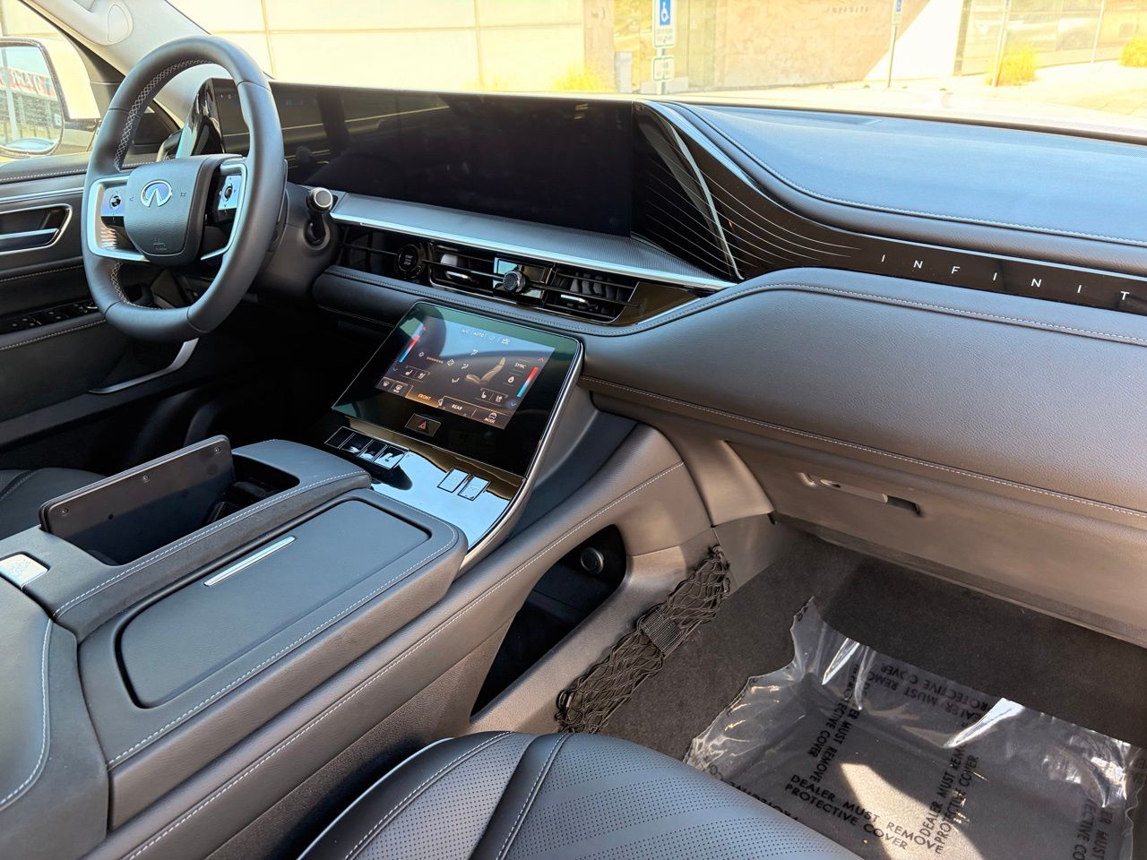 2026 INFINITI QX80 Luxe - Photo 12