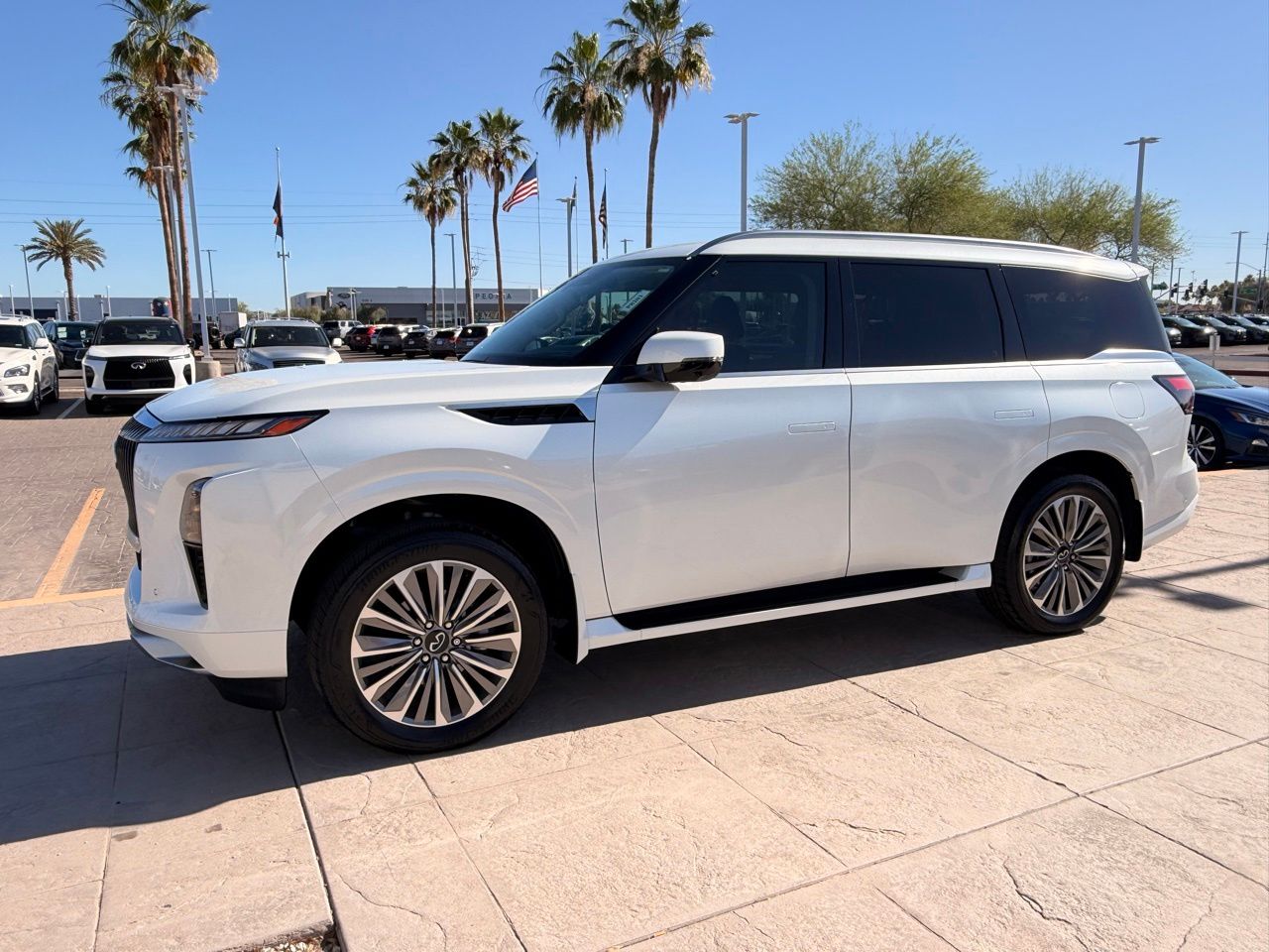 2026 INFINITI QX80 Luxe 4WD's photo