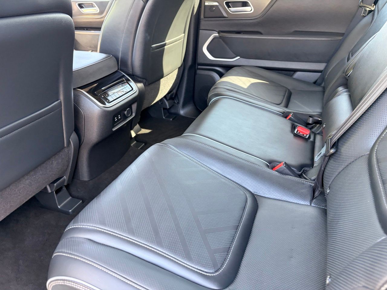 2026 INFINITI QX80 Luxe - Photo 15