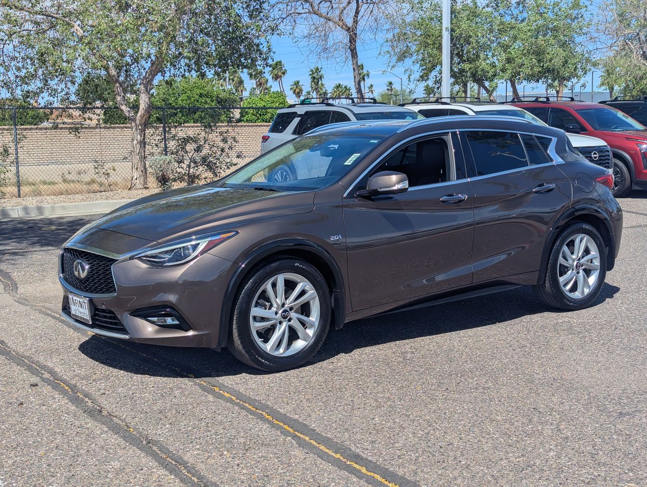 2019 INFINITI QX30 Essential's photo