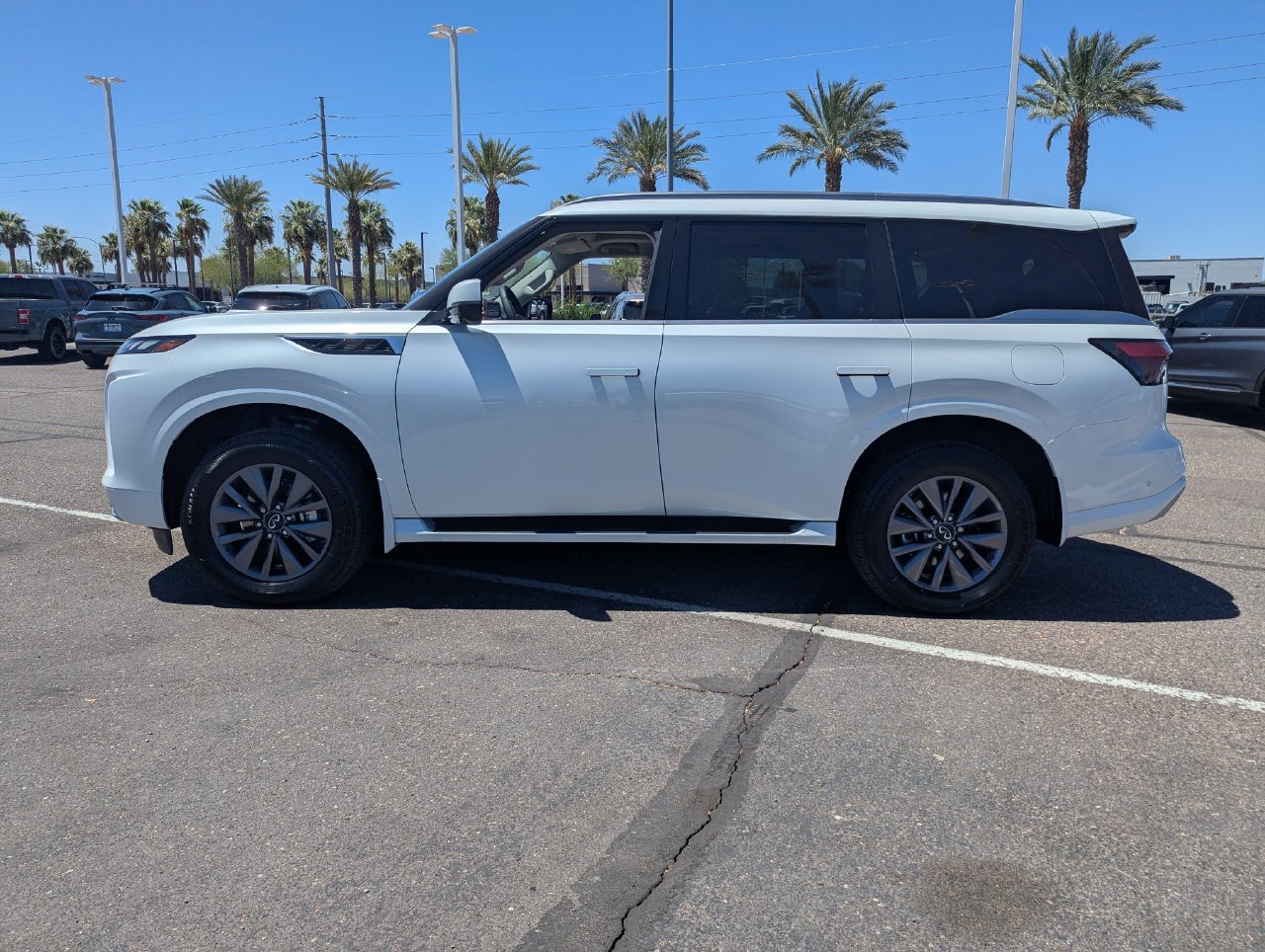 2026 INFINITI QX80 Pure