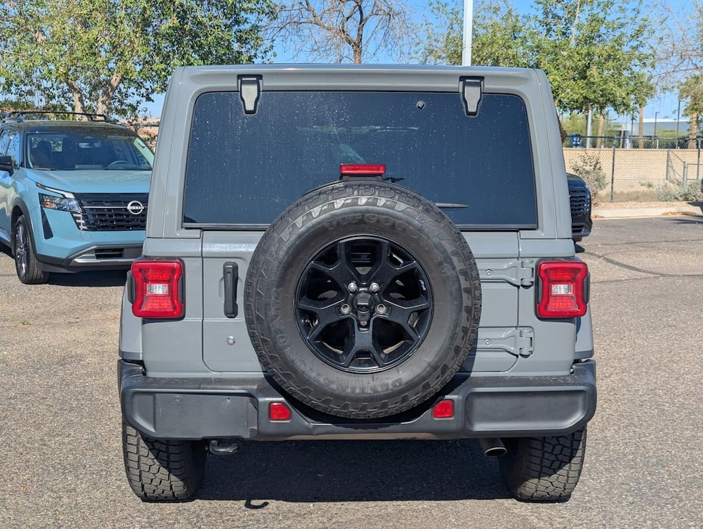 Used 2019 Jeep Wrangler Unlimited Sahara Altitude SUV